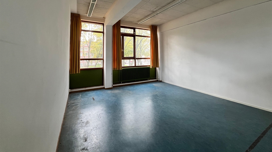 WhatsApp Image 2025-10-16 at 17.12.47 (1)