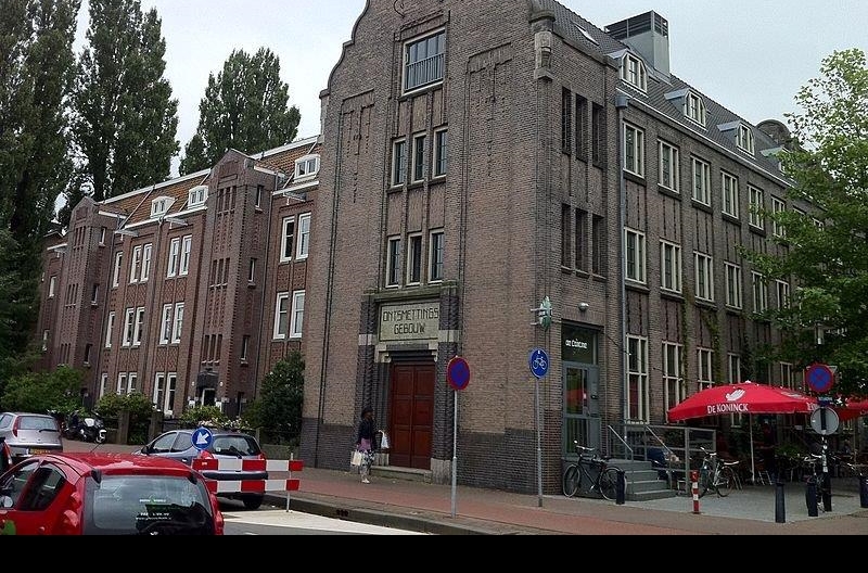 Lloydcomplex_Ontsmettingsgebouw